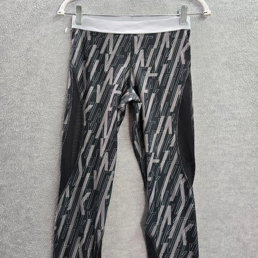 Nike Pro Women Activewear Pants Medium Hypercool Leggings Swoosh Logo 27